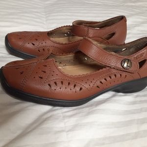 Brown Close Toed Sandals